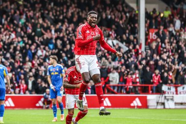 Nottingham Ormanı 'ndan İbrahim Sangar, 9 Kasım 2025' te Nottingham City Ground, Nottingham, İngiltere 'de oynanan Premier League maçı Nottingham Forest - Leeds United maçında 1-1 kazanma golünü kutluyor. 