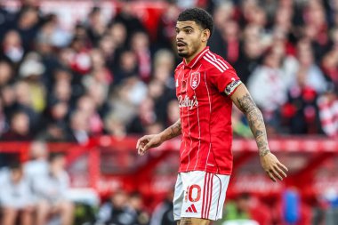 Nottingham Ormanı 'ndan Morgan Gibbs-White Premier League maçı sırasında Nottingham Forest, Leeds United' a karşı 9 Kasım 2025 'te Nottingham, İngiltere' de City Ground 'da. 