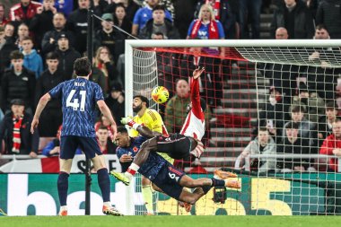 Sunderland 'dan Marc Guiu Premier Lig maçında Sunderland-Arsenal maçında 8 Kasım 2025' te Sunderland-Sunderland Stadyumu 'nda 2-2 berabere kaldı. 