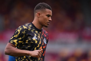 Newcastle United 'dan Malick Thiaw Premier League karşılaşması öncesinde Brentford - Newcastle United Gtech Community Stadyumu, Londra, 9 Kasım 2025  