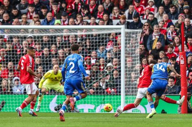 Leeds United takımından Lukas Nmecha, 9 Kasım 2025 'te İngiltere' nin Nottingham City Ground kentinde oynanan Premier League maçında Nottingham Forest 'a karşı Leeds United maçında 0-1 berabere kaldı. 