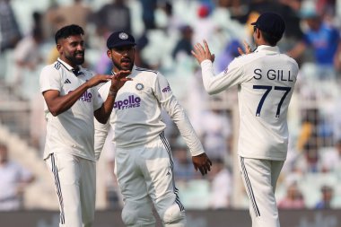 IDFC First Bank Test Maçı sırasında Hindistan, Güney Afrika 'ya karşı Eden Gardens, Kolkata, Hindistan, 14 Kasım 2025