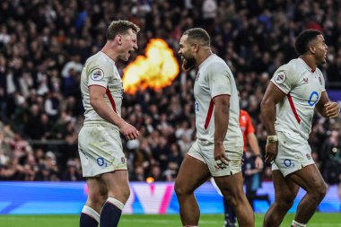 İngiltere 'den Fraser Dingwall, 15 Kasım 2025' te İngiltere ile Yeni Zelanda arasında oynanan Quilter Nations Serisi 2025 karşılaşmasında Twickenham, İngiltere 'deki Allianz Stadyumu' nda denemesini kutluyor. 