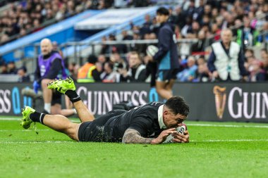 Yeni Zelandalı Codie Taylor, 15 Kasım 2025 'te İngiltere ile Yeni Zelanda arasında oynanan Quilter Nations Serisi 2025 karşılaşmasında İngiltere ile Twickenham, İngiltere' deki Allianz Stadyumu karşılaşmasına gidiyor. 