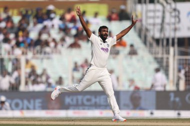 Hindistan 'dan Jasprit Bumrah IDFC First Bank Test Günü' nde Hindistan 'a karşı Güney Afrika Cennet Bahçeleri, Kolkata, Hindistan, 16 Kasım 2025 