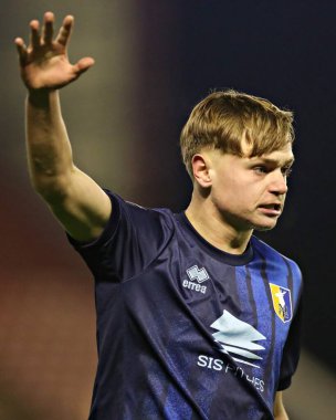 Mansfield Town U18 takımından TJ Grimes 17 Kasım 2025 'te İngiltere' nin Oakwell kentinde oynanan FA Gençler Kupası U18 'ler ikinci tur karşılaşmasında Barnsley ile Mansfield Town karşılaşacak. 