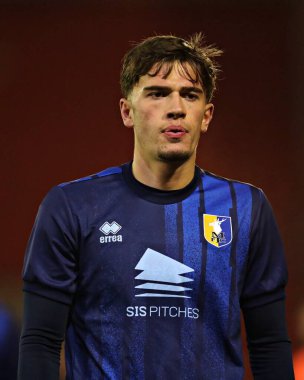 Mansfield Town U18 takımından Mace Oldershaw 17 Kasım 2025 'te Oakwell, Barnsley, İngiltere' de oynanan FA Gençlik Kupası U18 'ler 2. tur karşılaşmasında Barnsley ile Mansfield Town karşılaşacak. 