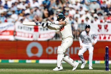 Avustralya kaptanı Steve Smith, 20 Kasım 2025 'te Avustralya' nın Optus Stadyumu 'nda oynanan NRMA Sigorta Külleri 1. 