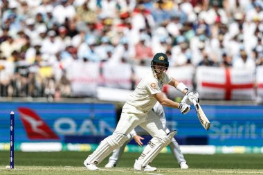 Avustralya kaptanı Steve Smith, 20 Kasım 2025 'te Avustralya' nın Optus Stadyumu 'nda oynanan NRMA Sigorta Külleri 1. 