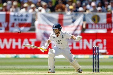 İngiltere 'den Ben Duckett, 20 Kasım 2025' te Avustralya 'nın Optus Stadyumu' nda oynanan NRMA Sigorta Külleri Birinci Sınav Günü Serisi 'nde' koşu yok 'dedi. 