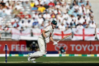 Avustralyalı Cameron Green, 20 Kasım 2025 'te Avustralya' nın Optus Stadyumu 'nda oynanan NRMA Sigorta Külleri 1.