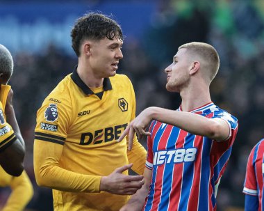 Wolverhampton Wanderers 'dan Jorgen Strand Larsen 22 Kasım 2025' te İngiltere 'nin Molineux kentinde oynanan Premier League karşılaşmasında Kristal Saray' dan Adam Wharton 'a konuştu.