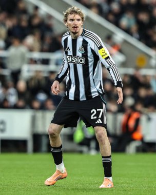Newcastle United 'dan Nick Woltemade Premier League maçı sırasında Newcastle United, Manchester City' ye karşı St. James 's Park, Newcastle, 21 Kasım 2025