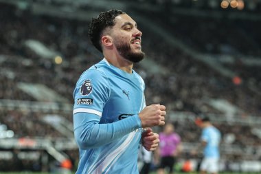 Manchester City 'den Rayan Cherki Premier League maçı sırasında Newcastle United, Manchester City' ye karşı St. James 's Park, Newcastle, 21 Kasım 2025