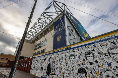 Premier Lig karşılaşması öncesinde Elland Road 'un genel görünümü Leeds United ile Aston Villa arasındaki Elland Road, Leeds, İngiltere, 23 Kasım 2025