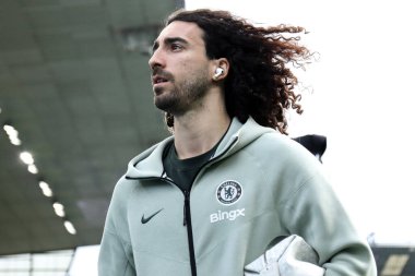 Chelsea 'den Marc Cucurella, 22 Kasım 2025' te Burnley 'nin Chelsea' ye karşı oynadığı Premier Lig karşılaşması öncesinde stadyuma geldi.