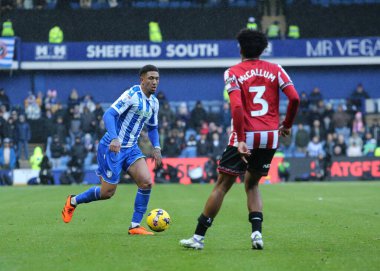 Sheffield Çarşamba günü Sheffield United 'ın 23 Kasım 2025' te Hillsborough, Sheffield United 'a karşı oynadığı Sky Bet Şampiyonası karşılaşmasında Sheffield' dan Liam Palmer görev başında.