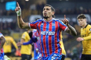 Crystal Palace 'dan Daniel Munoz, Premier League maçında Wolverhampton Wanderers ile Molineux, Wolverhampton, Birleşik Krallık' ta 22 Kasım 2025 tarihli Crystal Palace maçında 0-1 kazanma hedefini kutluyor.