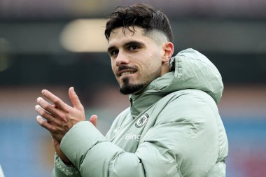 Chelsea 'den Pedro Neto, 22 Kasım 2025' te İngiltere 'nin Burnley kentinin Turf Moor kentinde oynanan Premier Lig karşılaşmasında kazandığı 0-2' lik galibiyeti kutladı.