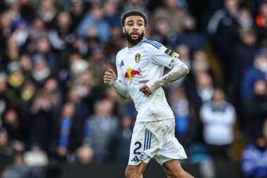 Leeds United takımının Jayden Bogle 'ı Premier Lig maçında Leeds United, Aston Villa' ya karşı Elland Road, Leeds, İngiltere, 23 Kasım 2025