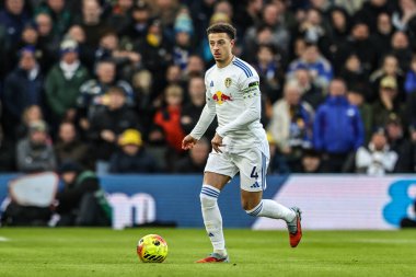 Leeds United takımından Ethan Ampadu Premier Lig maçında Leeds United, Aston Villa 'ya karşı Elland Road, Leeds, İngiltere, 23 Kasım 2025