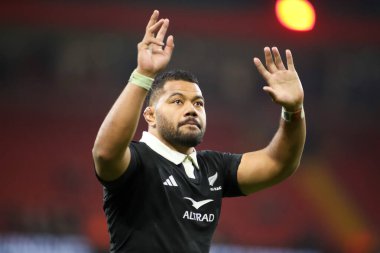 Yeni Zelandalı Samisoni Taukei 'aho Quilter Nations Serisi 2025 maçı sırasında Yeni Zelanda' ya karşı Principality Stadyumu, Cardiff, Birleşik Krallık, 22 Kasım 2025