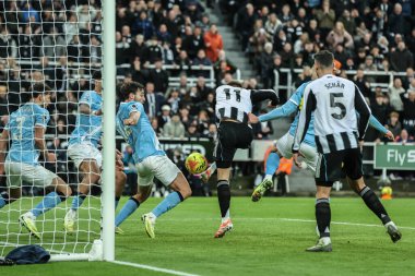 Newcastle Untie 'den Harvey Barnes Premier League maçı Newcastle United ile Manchester City maçında 21 Kasım 2025' te St. James 's Park, Newcastle' da 2-1 berabere kaldı.
