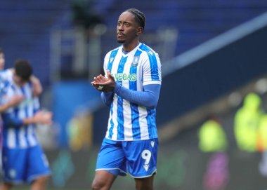 Sheffield 'li Jamal Lowe, 23 Kasım 2025' te Sheffield United 'a karşı oynanan Gökyüzü İddia Şampiyonası maçında taraftarları alkışlıyor.
