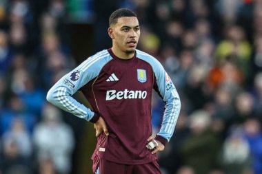 Aston Villa 'dan Morgan Rogers Premier Lig maçı sırasında Leeds United ile Aston Villa arasındaki Elland Road, Leeds, İngiltere, 23 Kasım 2025