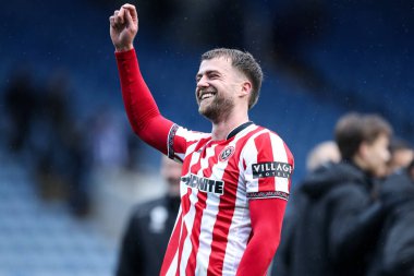 Sheffield United takımından Patrick Bamford, 23 Kasım 2025 'te Sheffield United' ın Sheffield United 'a karşı oynadığı maçta kazandığı 0-3' lük galibiyeti kutluyor.