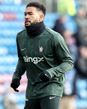 Chelsea 'den Reece James Premier Lig karşılaşması öncesinde ısınıyor Burnley Chelsea' ye karşı Turf Moor, Burnley, İngiltere, 22 Kasım 2025