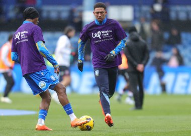 Sheffield 'lı Liam Palmer, 23 Kasım 2025' te Sheffield United 'a karşı oynanan, Sheffield United maçında, maç öncesi ısınma maçında Sheffield United' a karşı.