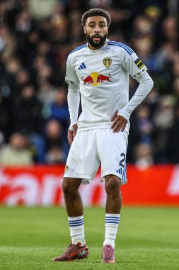 Leeds United takımının Jayden Bogle 'ı Premier Lig maçında Leeds United, Aston Villa' ya karşı Elland Road, Leeds, İngiltere, 23 Kasım 2025