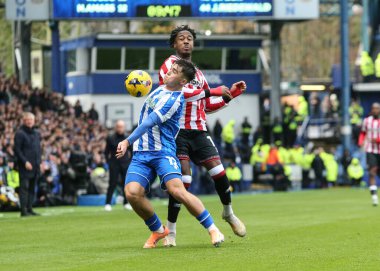 Sheffield Wednesday takımının oyuncusu Harry Amass, Sheffield United 'ın 23 Kasım 2025' te Hillsborough, Sheffield United 'a karşı oynadığı Gökyüzü İddia Şampiyonası maçında topu kontrol ediyor.