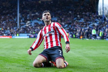 Sheffield United takımından Thomas Cannon, 23 Kasım 2025 'te Sheffield United' a karşı oynanan, Sheffield Wednesday-Sheffield United maçında 0-3 'lük skorla galibiyetini kutluyor.