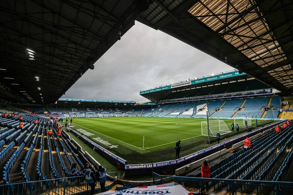 Premier Lig karşılaşması öncesinde Elland Road 'un genel görünümü Leeds United ile Aston Villa arasındaki Elland Road, Leeds, İngiltere, 23 Kasım 2025