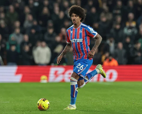 Kristal Saray 'dan Chris Richards Premier Lig maçında topla Wolverhampton Wanderers, Molineux, Wolverhampton' daki Crystal Palace 'a karşı 22 Kasım 2025