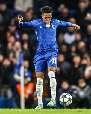 Chelsea 'li Estvo, UEFA Şampiyonlar Ligi Maçı sırasında Stamford Bridge, Londra, 25 Kasım 2025' te Chelsea - Barcelona maçında