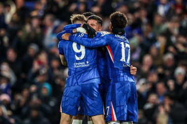 Chelsea 'den Liam Delap, 25 Kasım 2025' te Stamford Bridge, Londra 'da oynanan UEFA Şampiyonlar Ligi Maç Maçı' nda 3-0 yapma hedefini kutluyor.