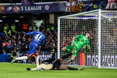 Chelsea 'li Estvo, UEFA Şampiyonlar Ligi Maçı' nda 5-5 Chelsea-Barcelona maçında Stamford Bridge, Londra, 25 Kasım 2025 'te 2-0 berabere kaldı.