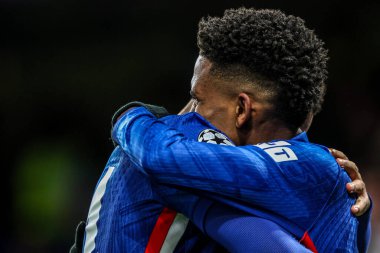 Barcelona 'dan Juan Hernandez, UEFA Şampiyonlar Ligi 5 / 8 Chelsea-Barcelona maçında 25 Kasım 2025' te Stamford Bridge, Londra 'da 2-0' lık galibiyetini kutluyor.