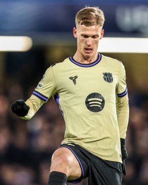 Barcelona 'dan Dani Olmo, UEFA Şampiyonlar Ligi Maçı sırasında Stamford Köprüsü, Londra, Birleşik Krallık, 25 Kasım 2025