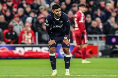 PSV Eindhoven takımından Ismael Saibari, UEFA Şampiyonlar Ligi Maçı 'nda 8 maçın 5' i PSV Eindhoven 'a karşı Anfield, Liverpool, Birleşik Krallık, 26 Kasım 2025