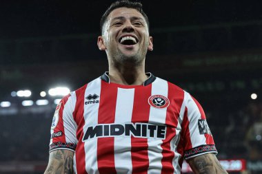 Sheffield United takımından Gustavo Hamer, 26 Kasım 2025 'te Bramall Lane, Sheffield, Birleşik Krallık' ta oynanan Sky Bet Şampiyonası maçında 3-0 'lık galibiyet golünü kutluyor.