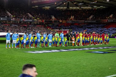 Takımlar, UEFA Avrupa Ligi Maçı 'nda oynanan maçtan önce, 27 Kasım 2025' te Nottingham Ormanı 'nın Malmö FF' ye karşı oynadığı City Ground, Nottingham, İngiltere maçında hizaya girerler. 