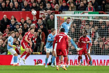 Malmö FF 'den Pontus Jansson UEFA Avrupa Ligi Maçı sırasında 8 Nottingham Ormanı' nın 5 'inci gününde Malmö FF' ye karşı City Ground, Nottingham, İngiltere, 27 Kasım 2025 