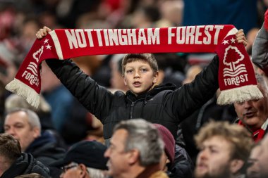 Nottingham Forest taraftarları UEFA Avrupa Ligi Maçı 'nda 8 Nottingham Ormanı' nın 5 'inci gününde Malmö FF' ye karşı City Ground, Nottingham, İngiltere, 27 Kasım 2025 