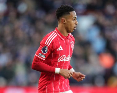 Nottingham Ormanı 'ndan Omari Hutchinson Premier League maçı sırasında Nottingham Forest, Brighton ve Hove Albion' a karşı City Ground, Nottingham, İngiltere, 30 Kasım 2025 