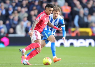 Nottingham Ormanı 'ndan Nicolas Dominguez, 30 Kasım 2025' te Nottingham Forest, Brighton ve Hove Albion 'a karşı oynanan Premier League maçı sırasında eylemde. 