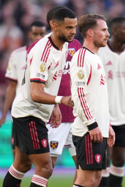 Liverpool 'dan Cody Gakpo ve Liverpool' dan Alexis Mac Allister, 30 Kasım 2025 'te Londra Stadyumu' nda oynanan Premier League maçında West Ham United Liverpool 'a karşı. 